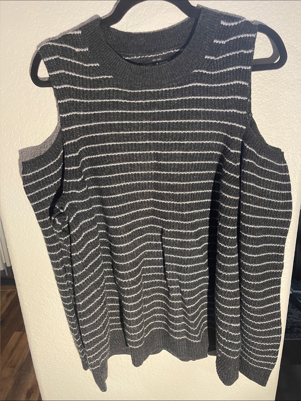 Lucky Brand Gray and White Striped Cold-Shoulder Sweater NEW NO TAGS